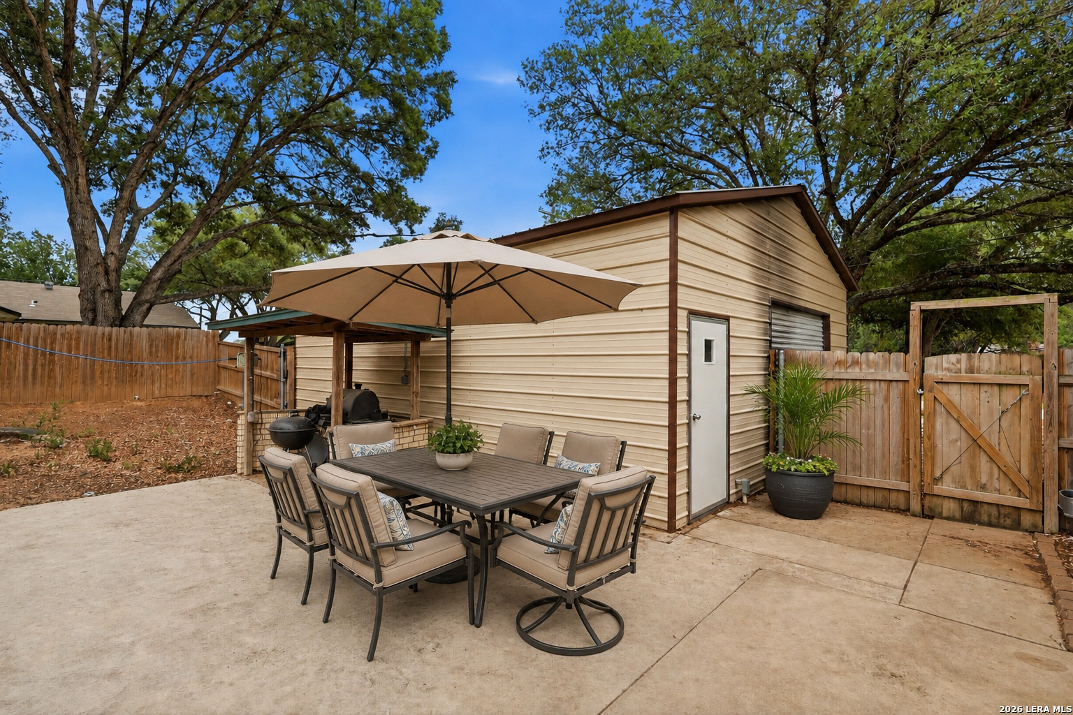 main property photo 15
