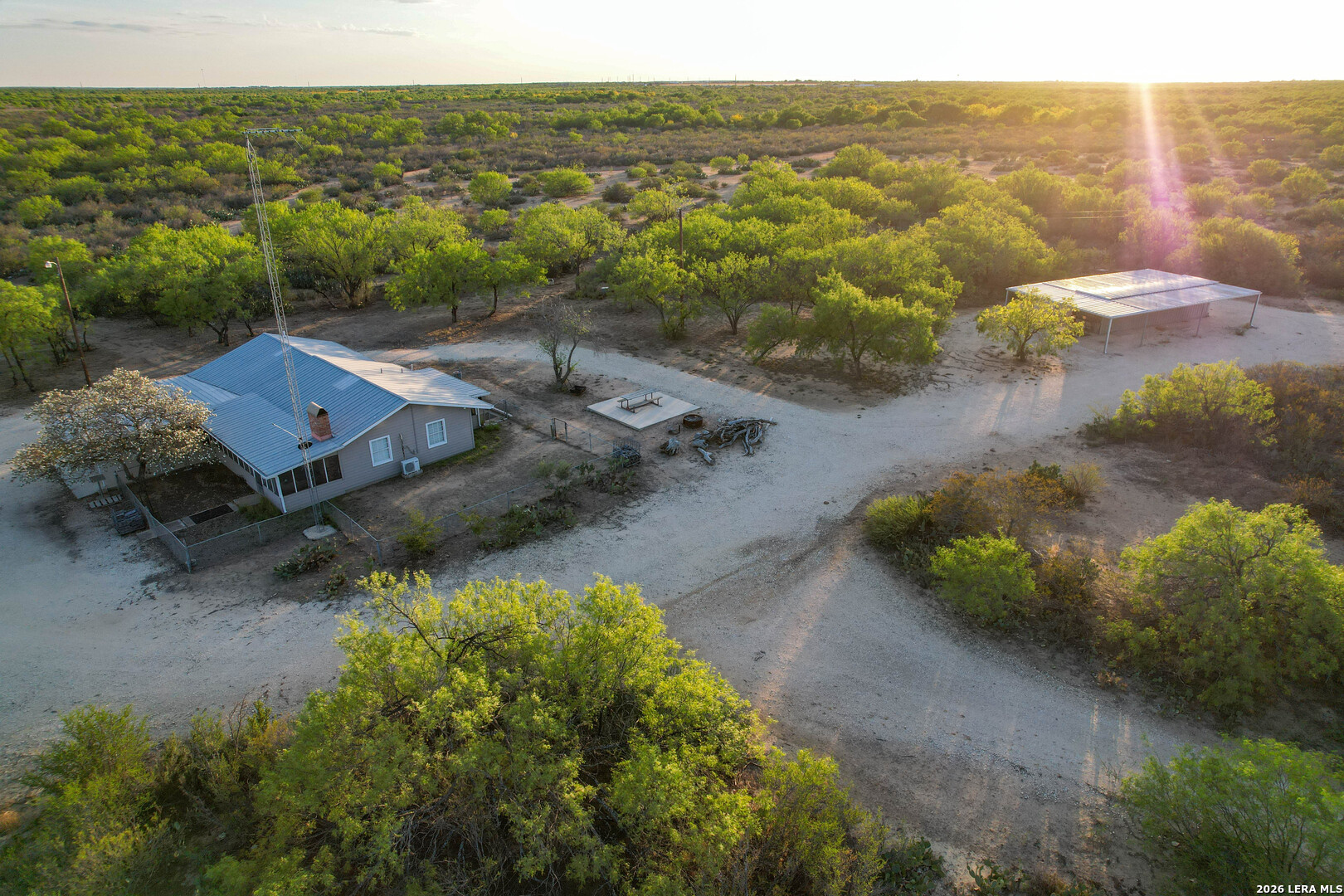 main property photo 34