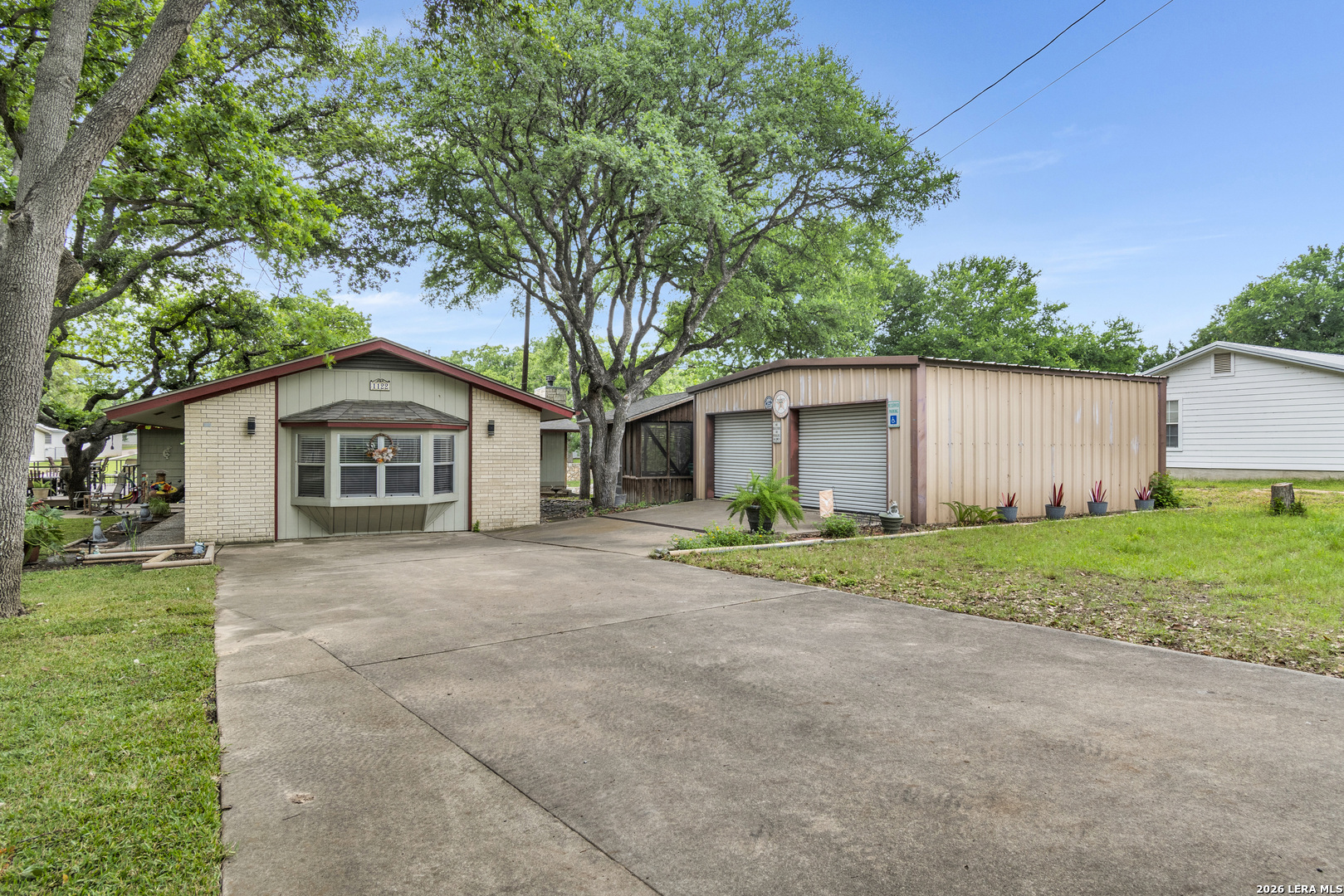 main property photo 39