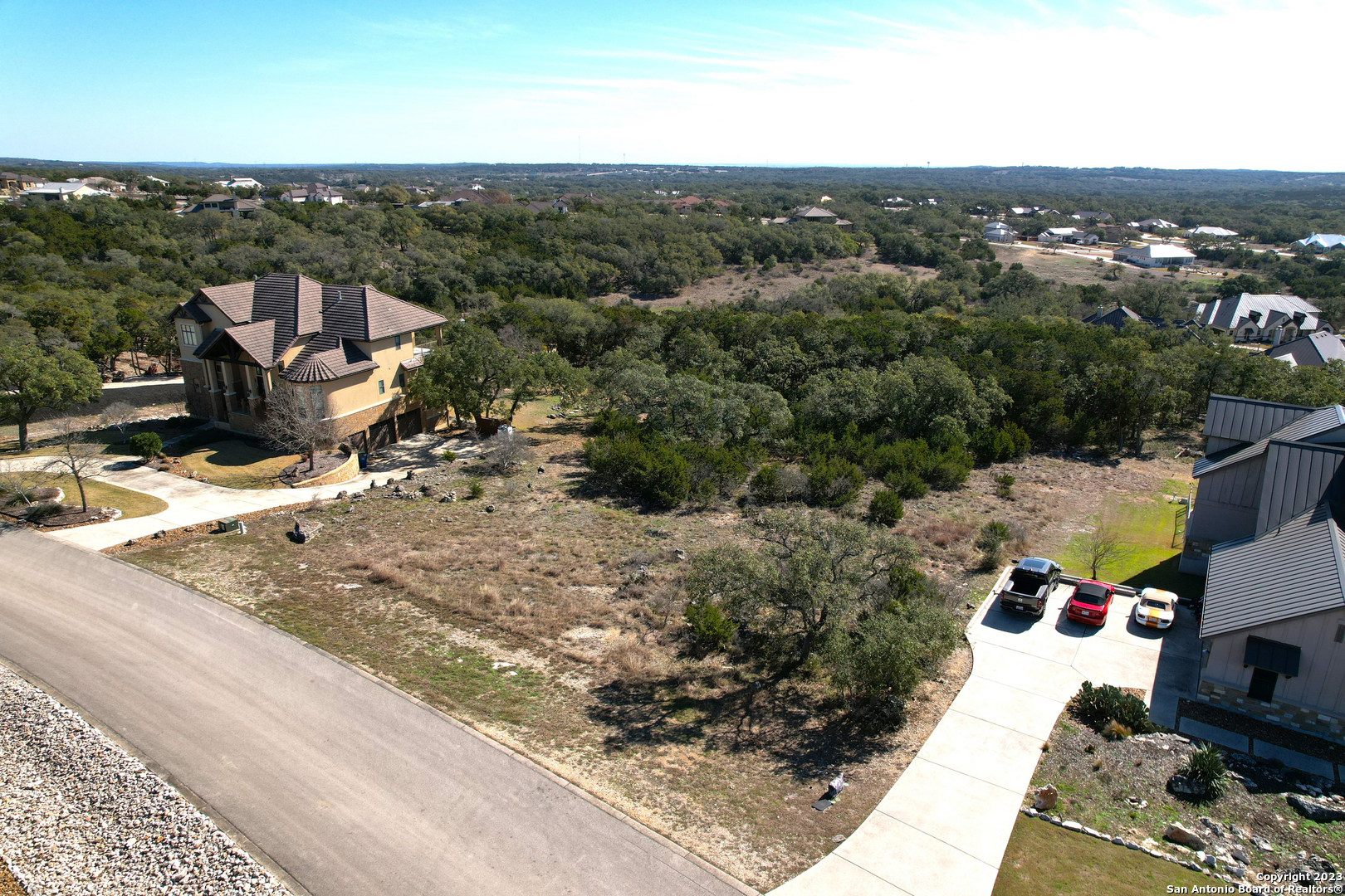 main property photo 2