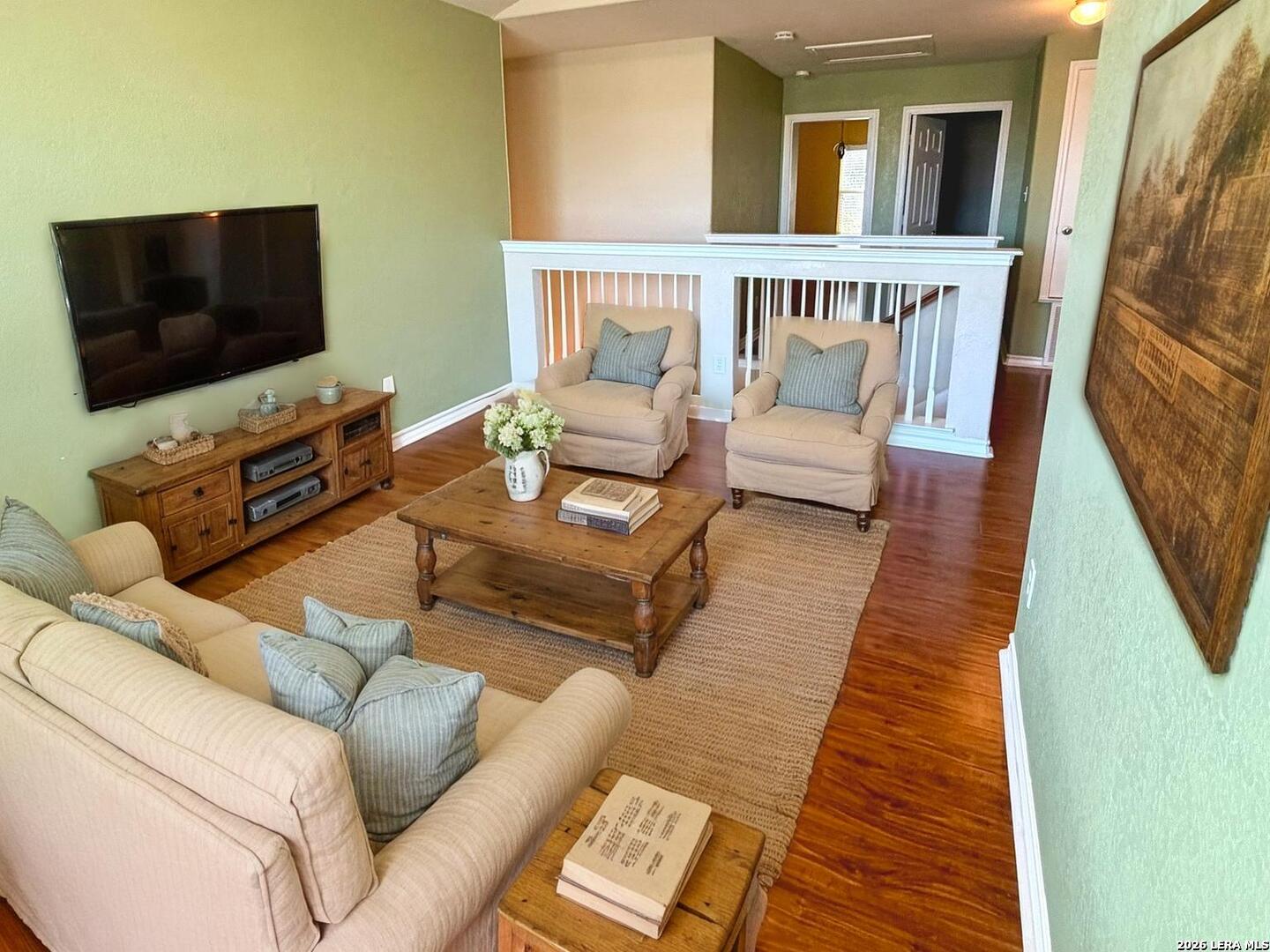 main property photo 9