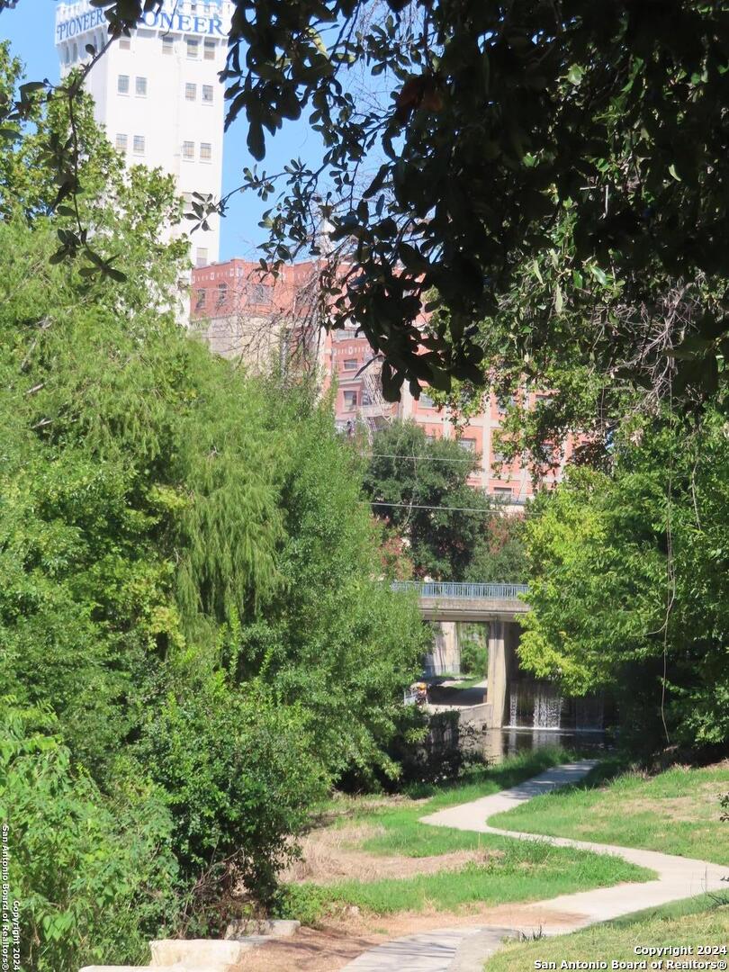 main property photo 25