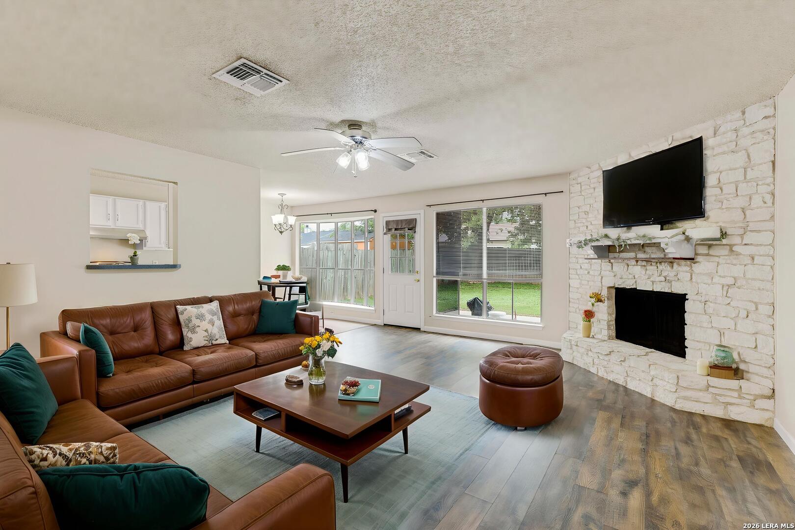 property viewer photo 1