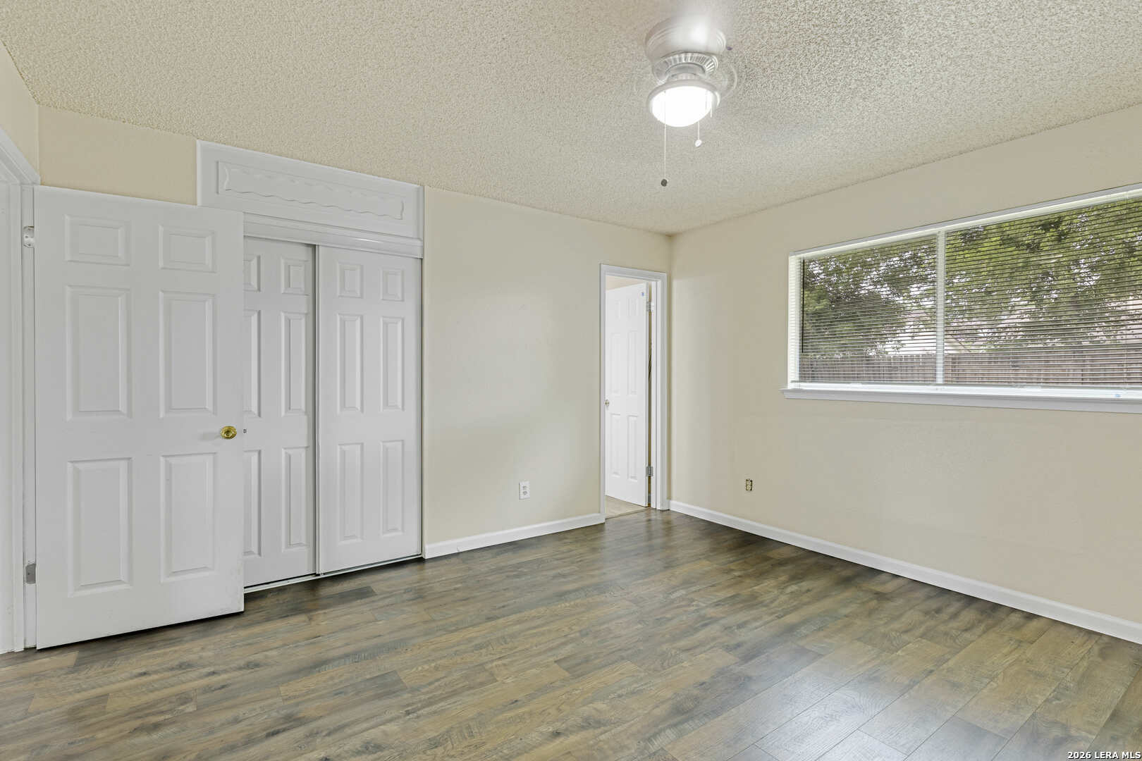 property viewer photo 11