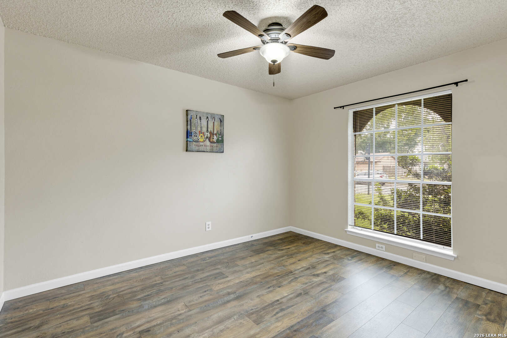property viewer photo 14