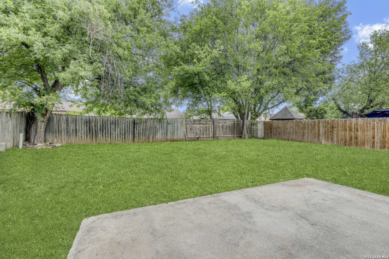 property viewer photo 19