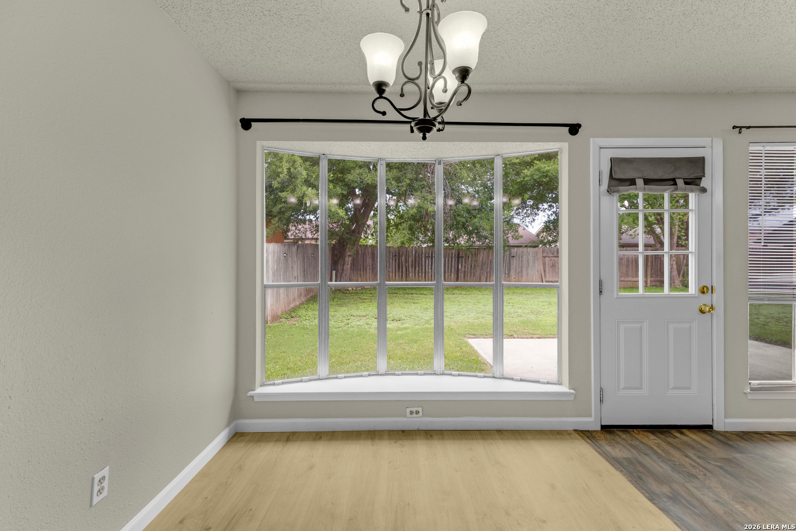 property viewer photo 6