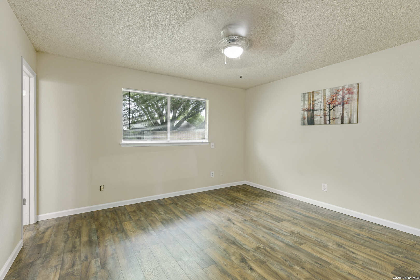 property viewer photo 8