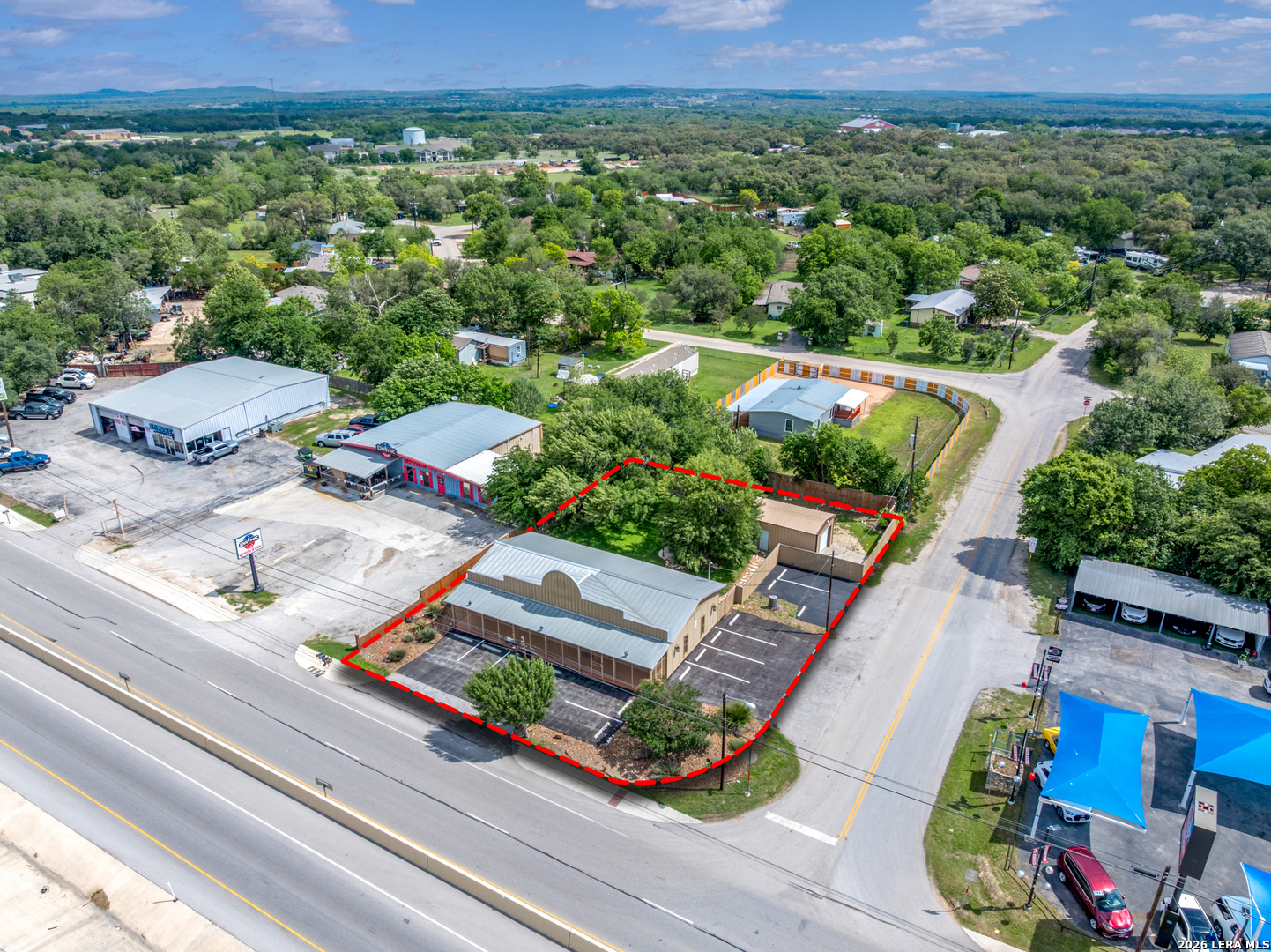 main property photo 40