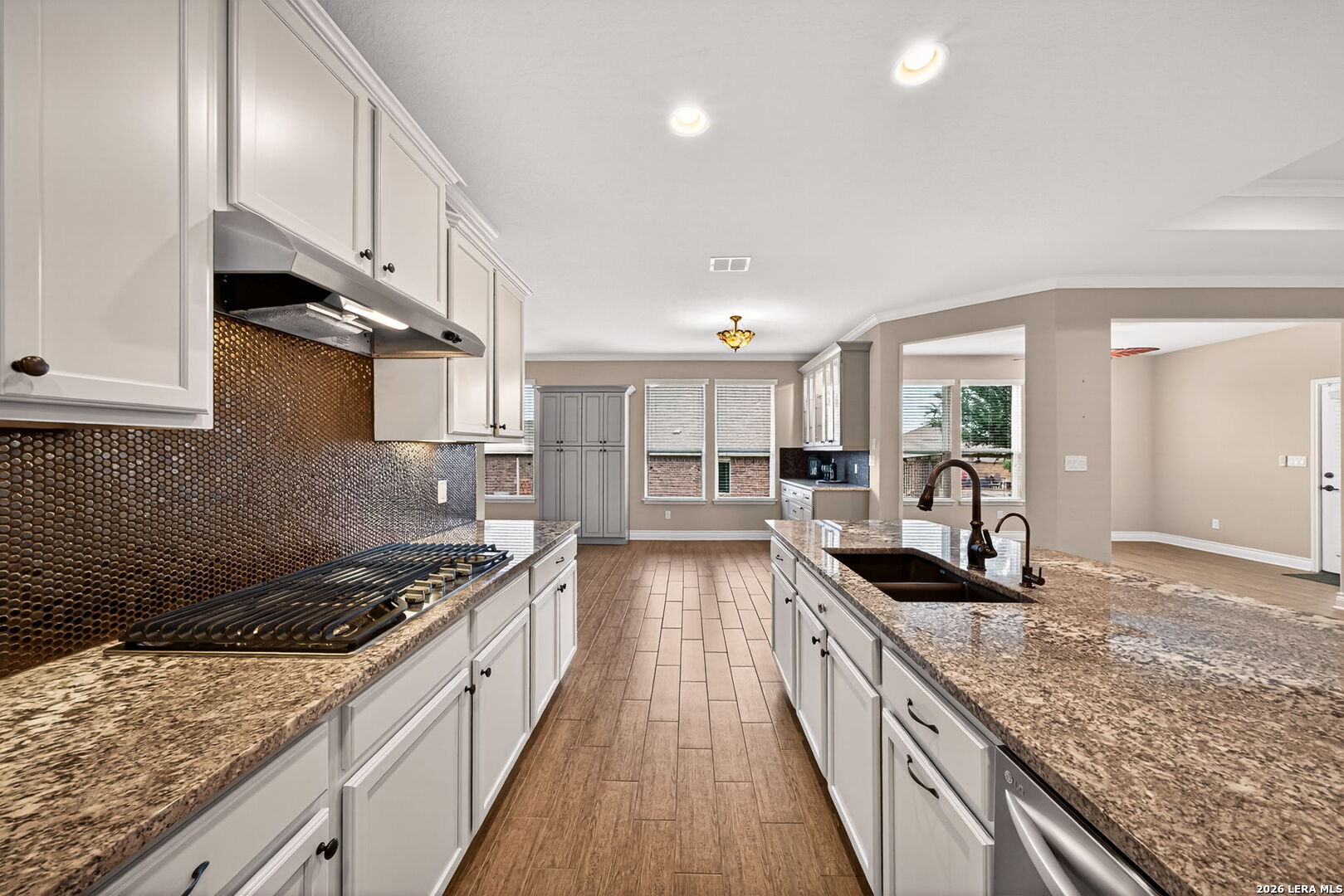 property viewer photo 13