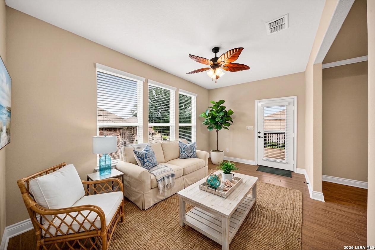 property viewer photo 15