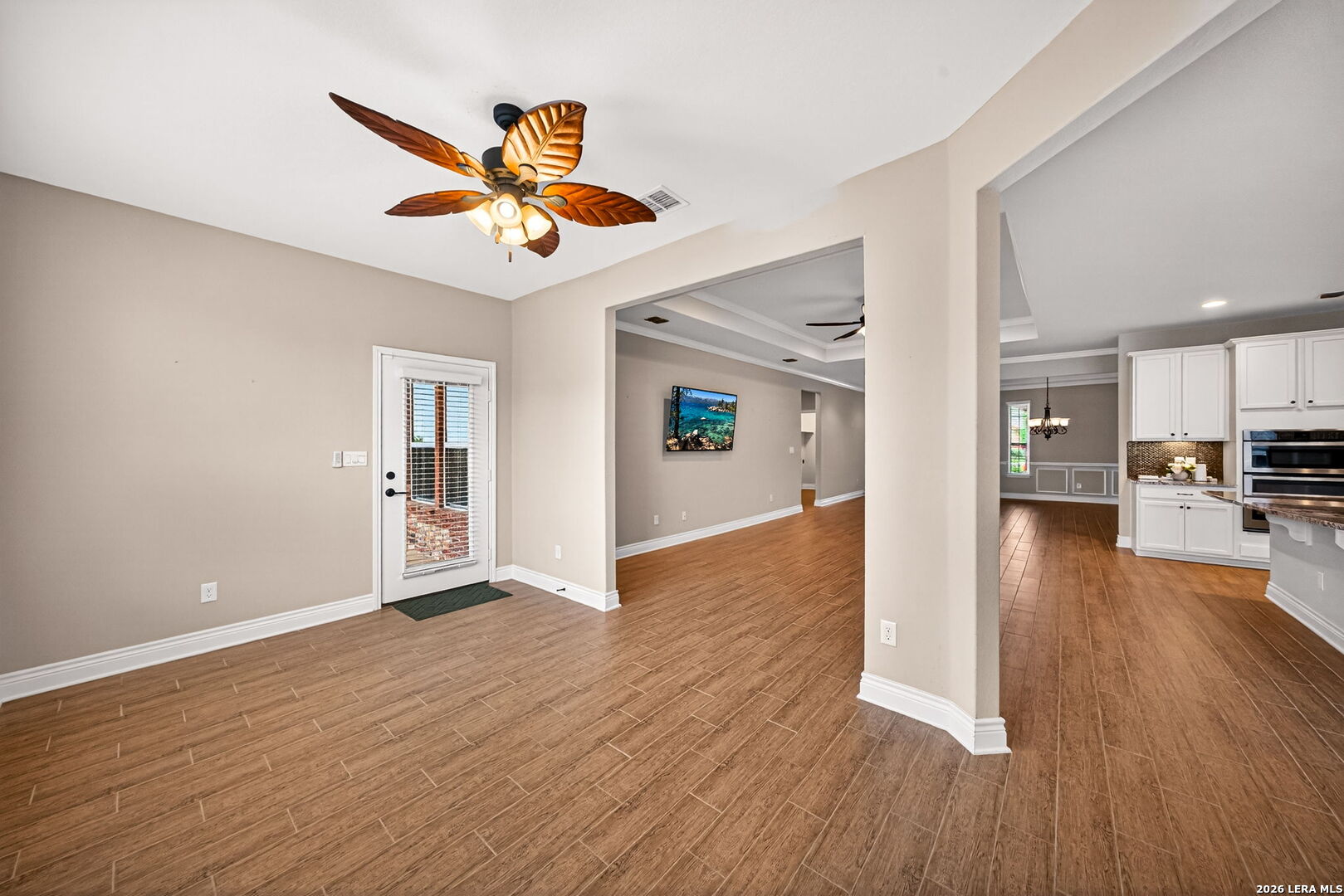property viewer photo 16