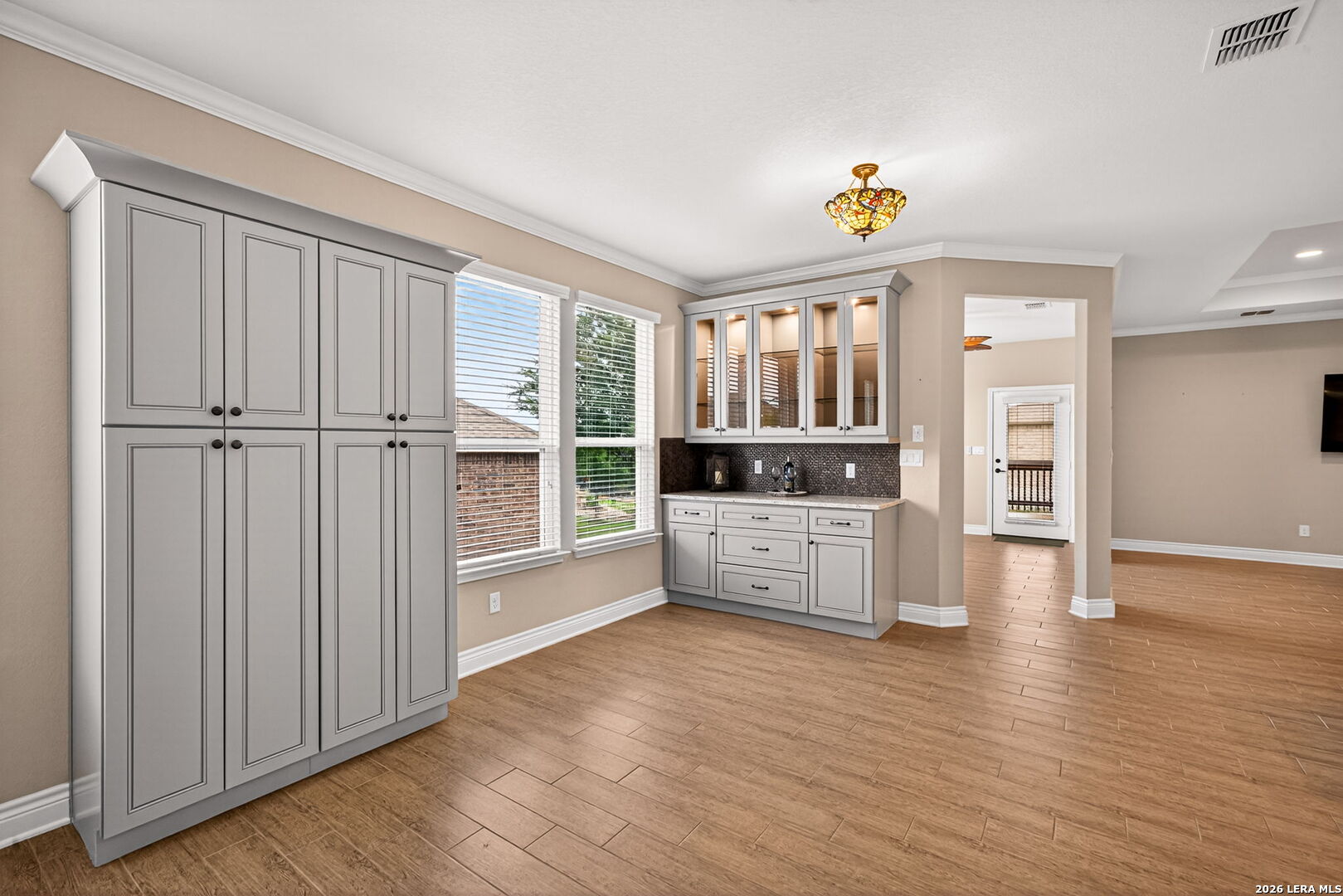 property viewer photo 18