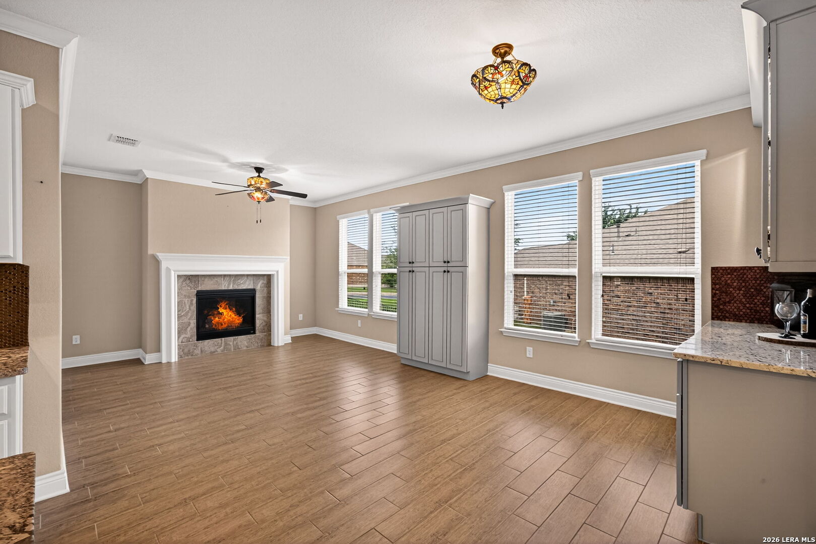 property viewer photo 20