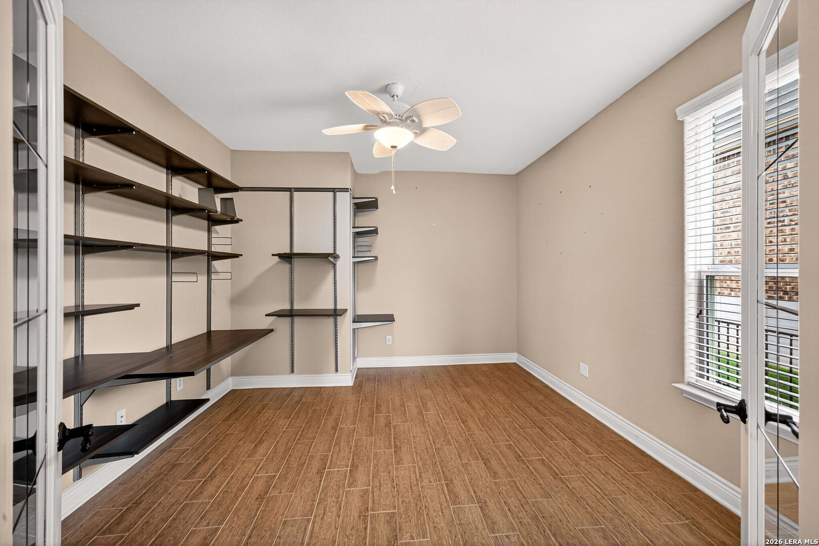 property viewer photo 22