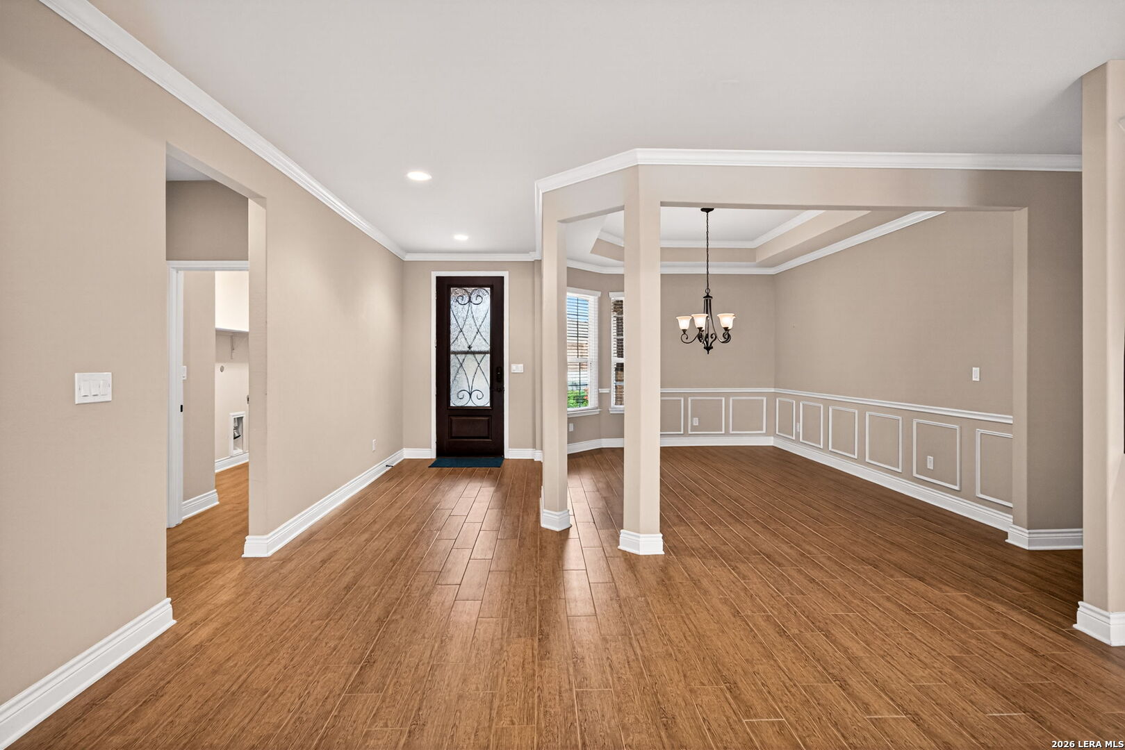 property viewer photo 3