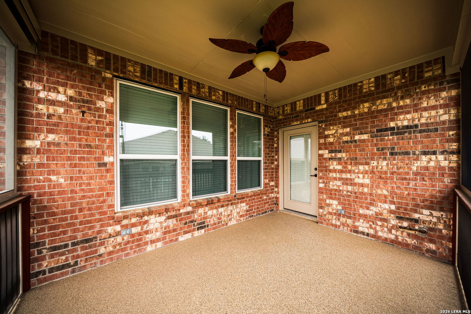 property viewer photo 35