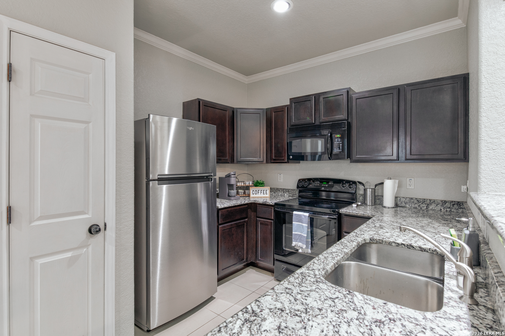 property viewer photo 12