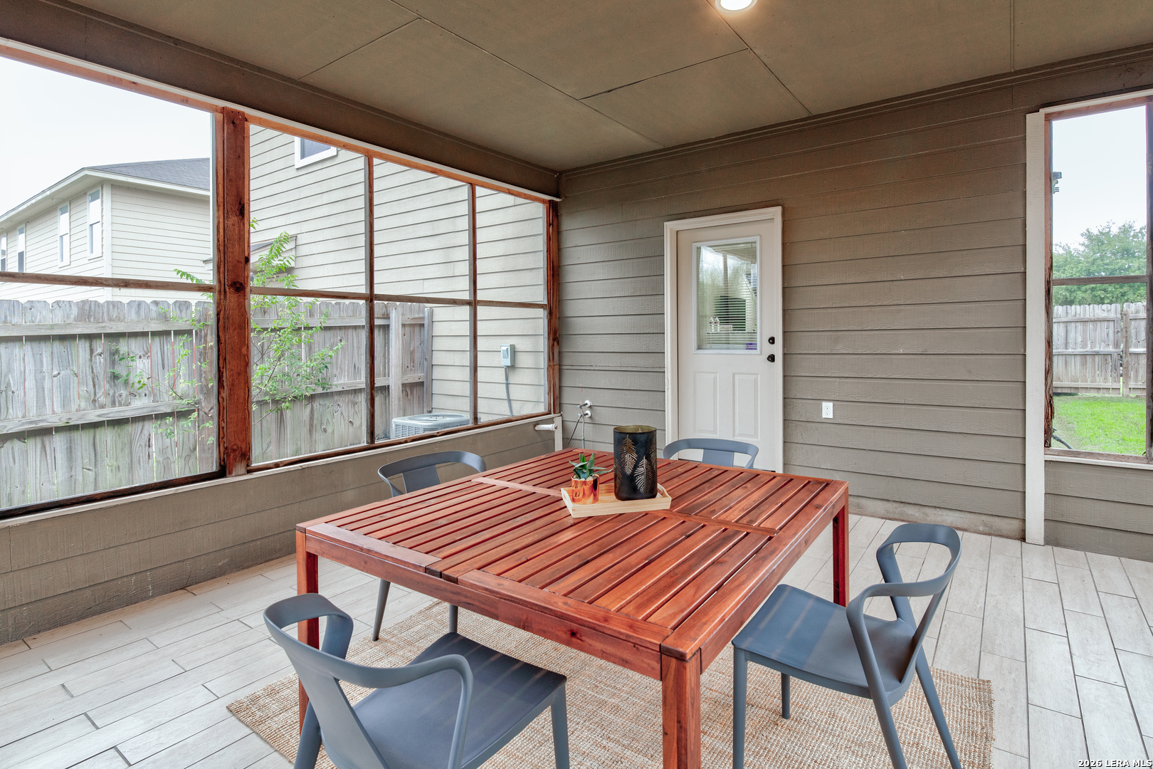 property viewer photo 14