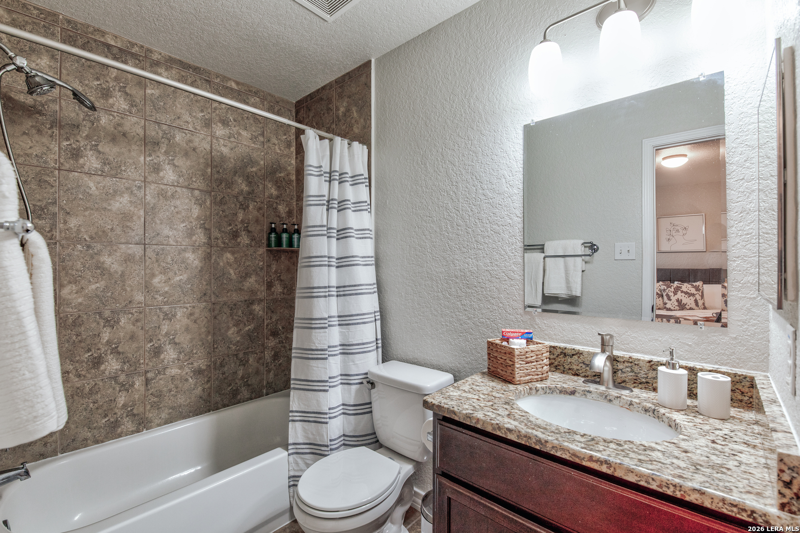property viewer photo 19
