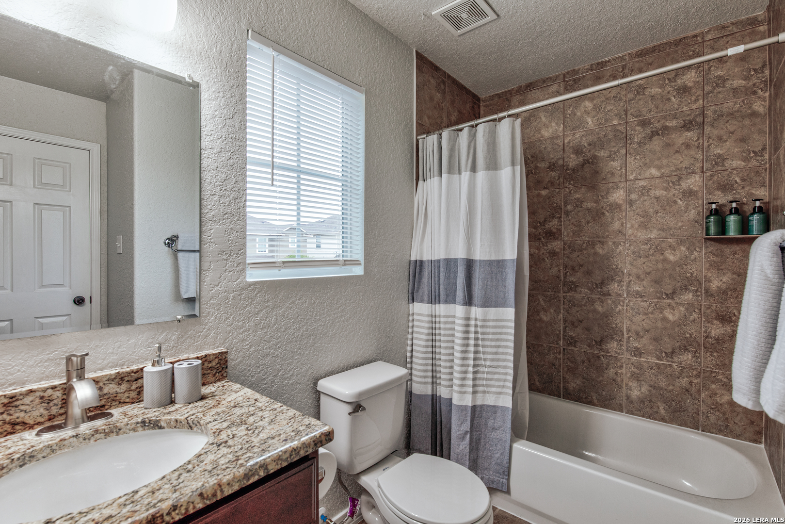 property viewer photo 21