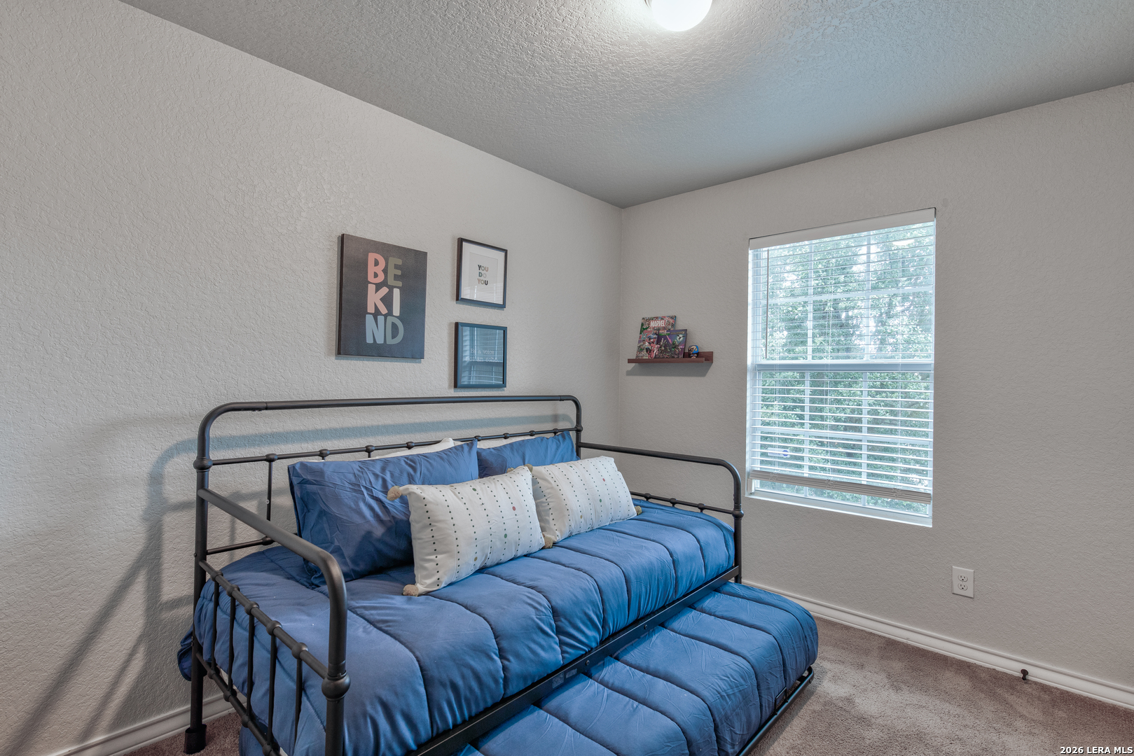 property viewer photo 22
