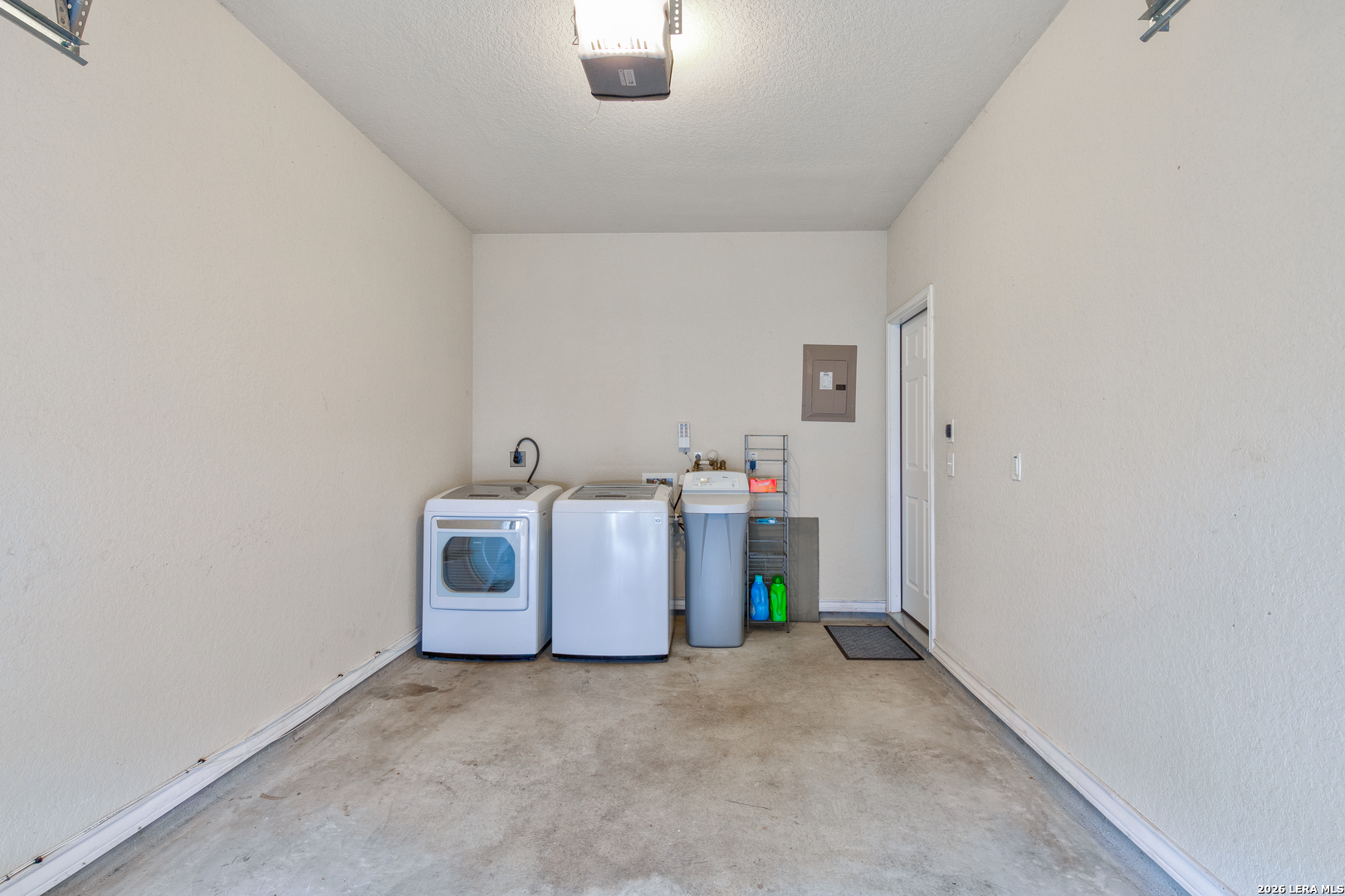 property viewer photo 23