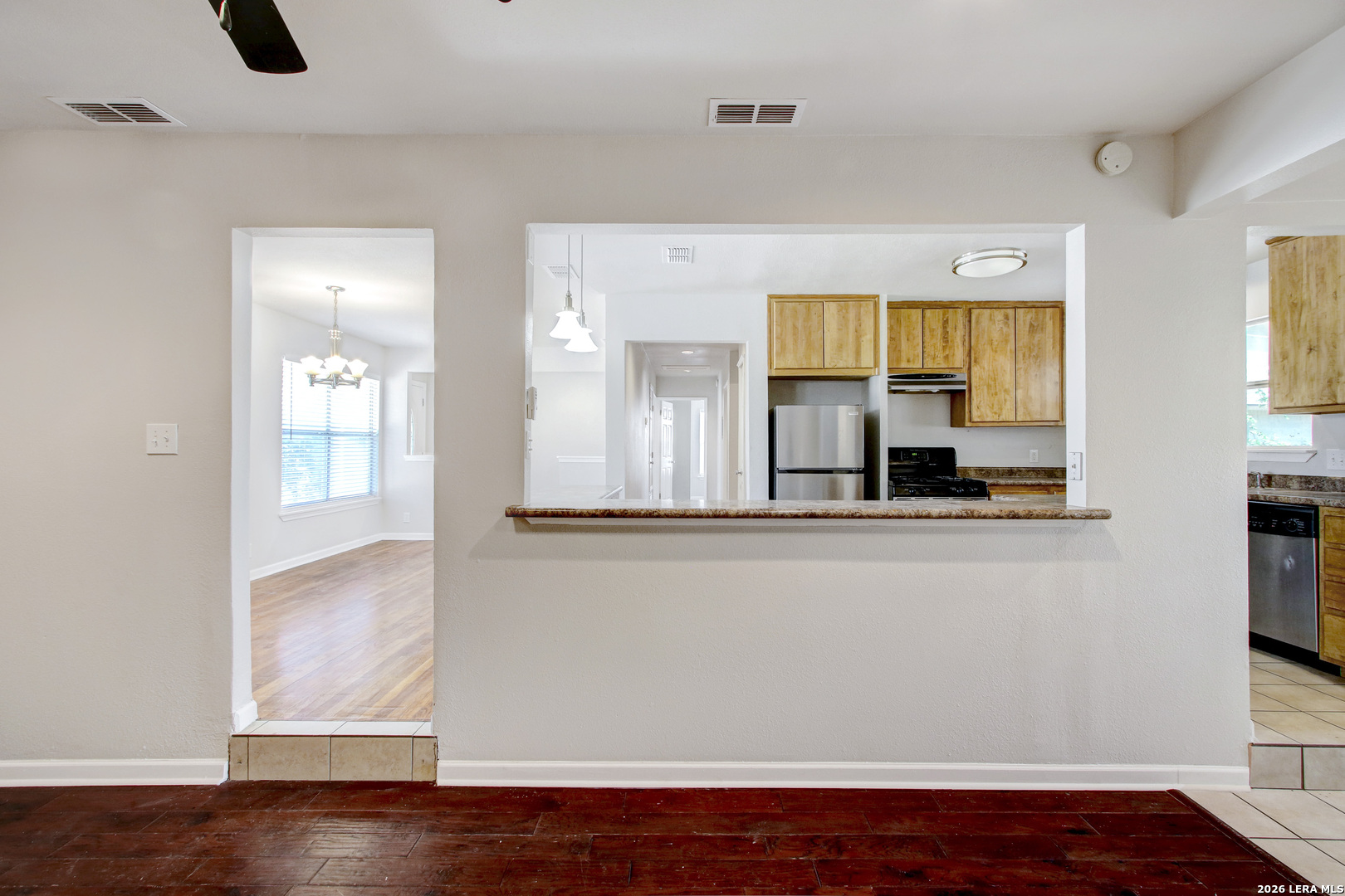 property viewer photo 12