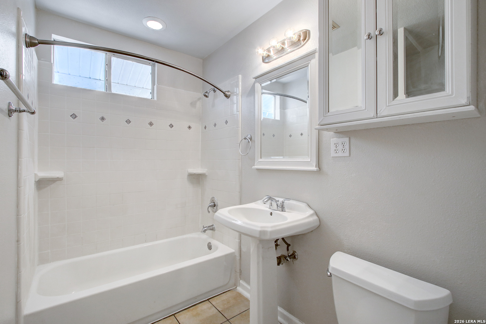 property viewer photo 15