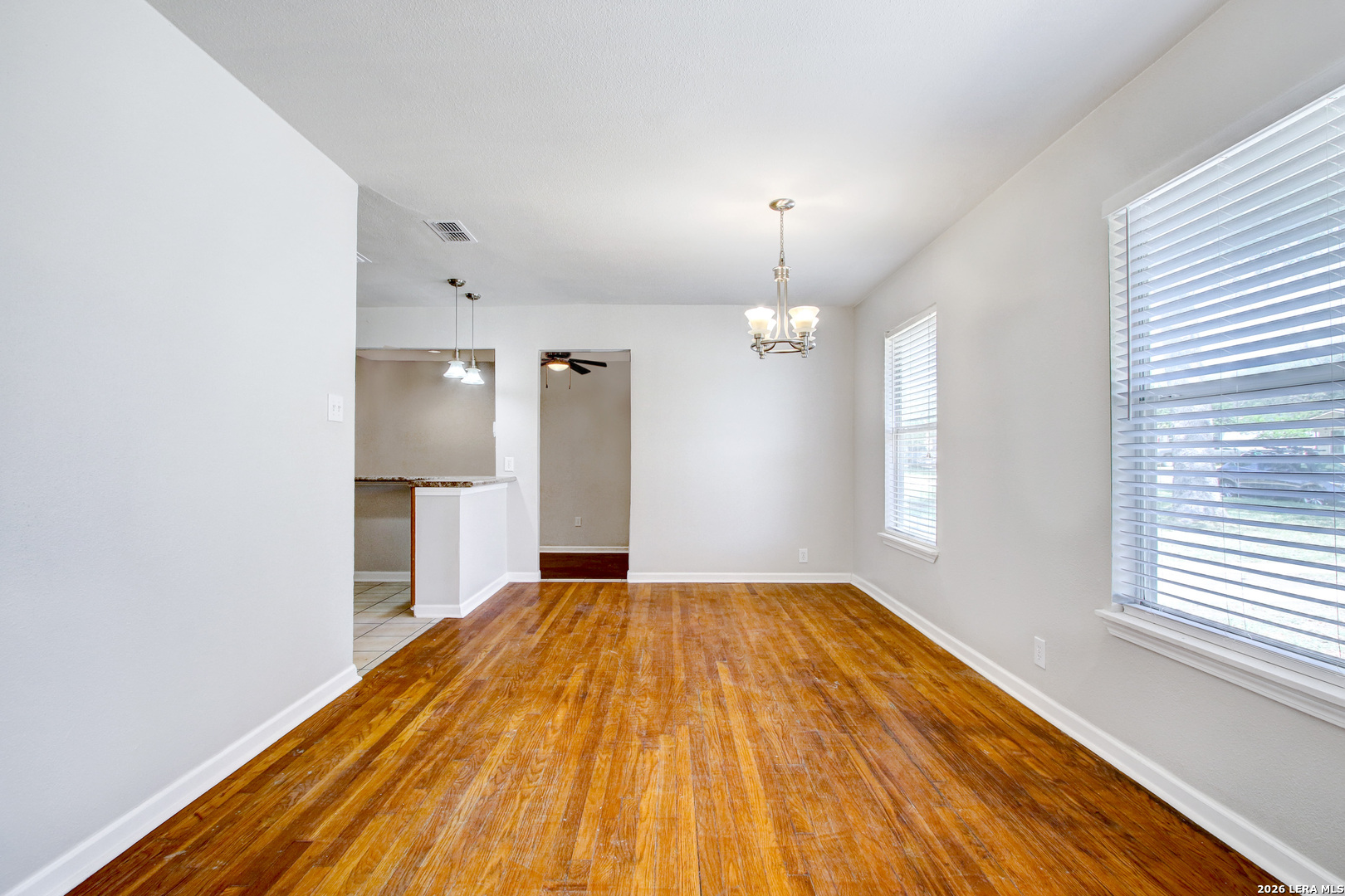 property viewer photo 2