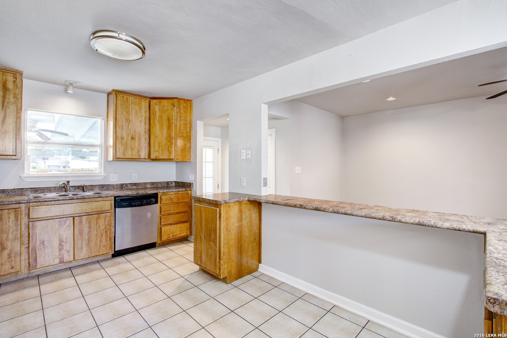 property viewer photo 6