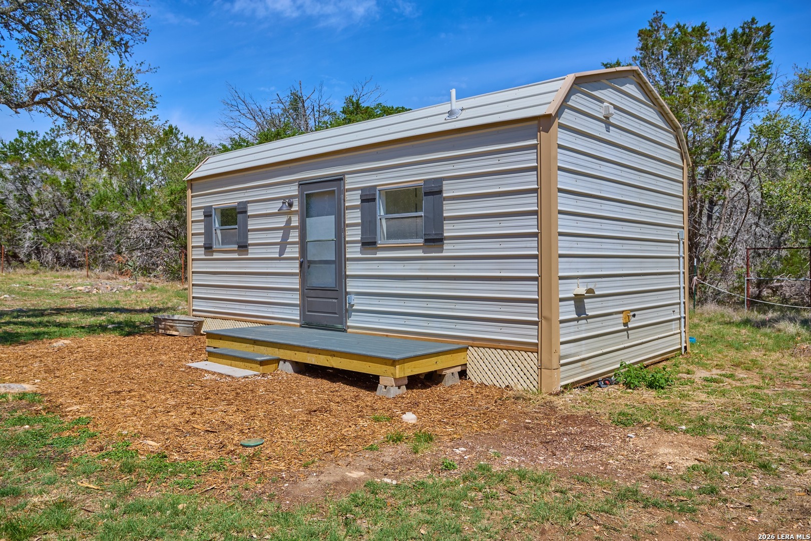 main property photo 25