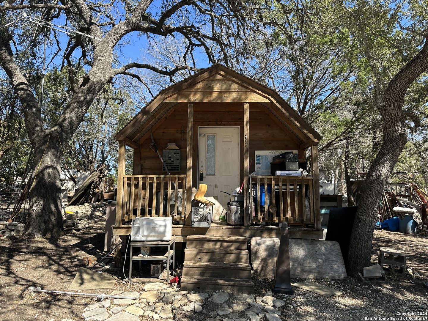 main property photo 26
