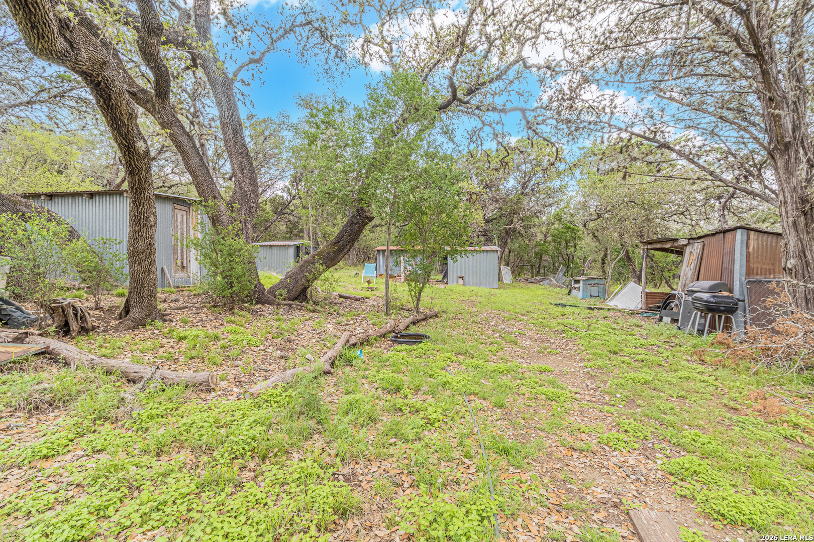 main property photo 11