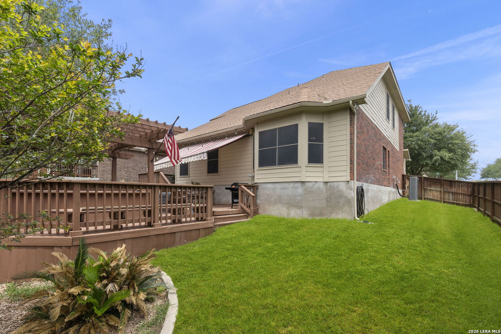 main property photo 37