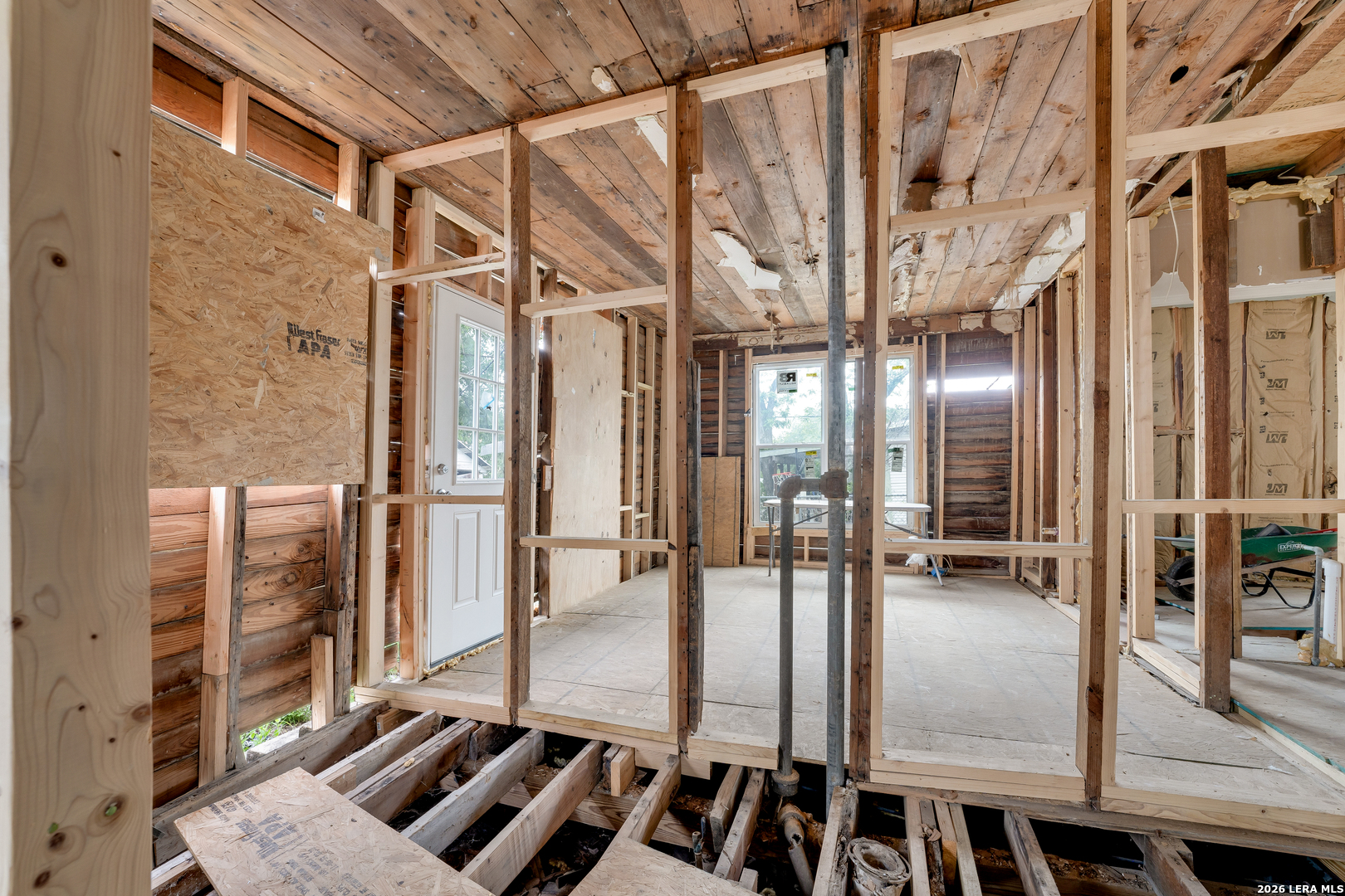 main property photo 23