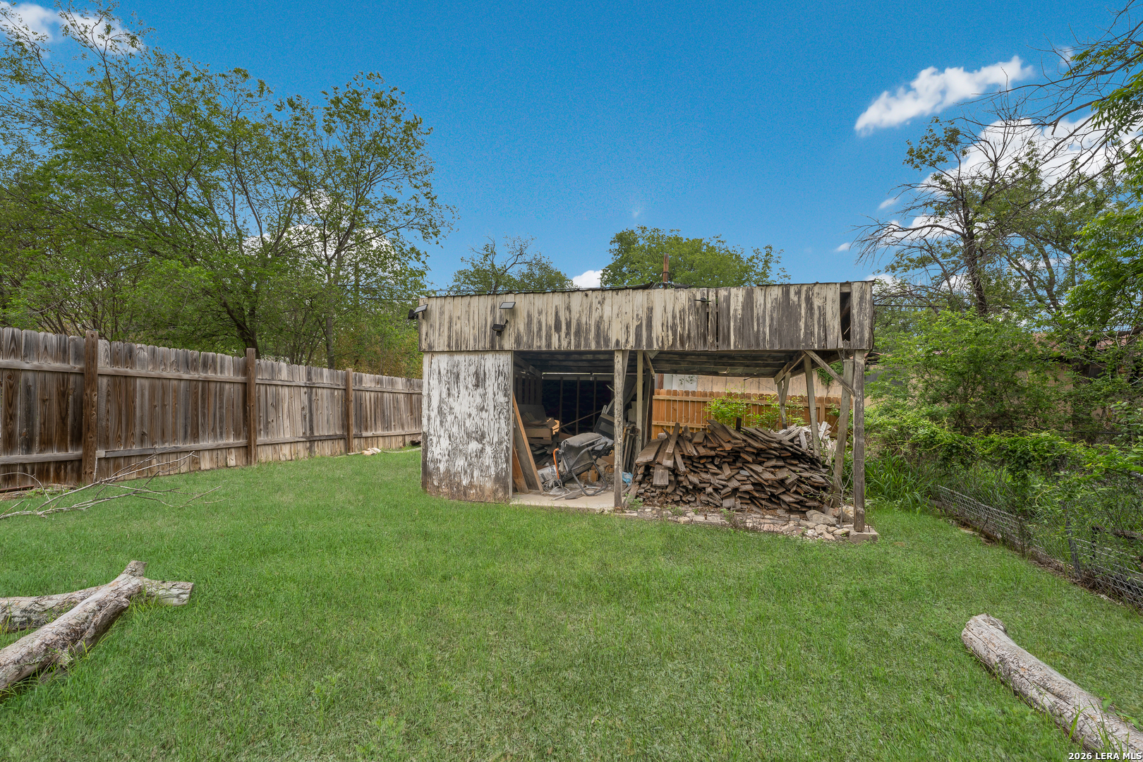 main property photo 33