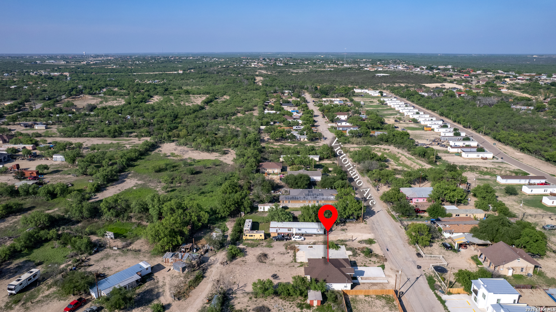 main property photo 28