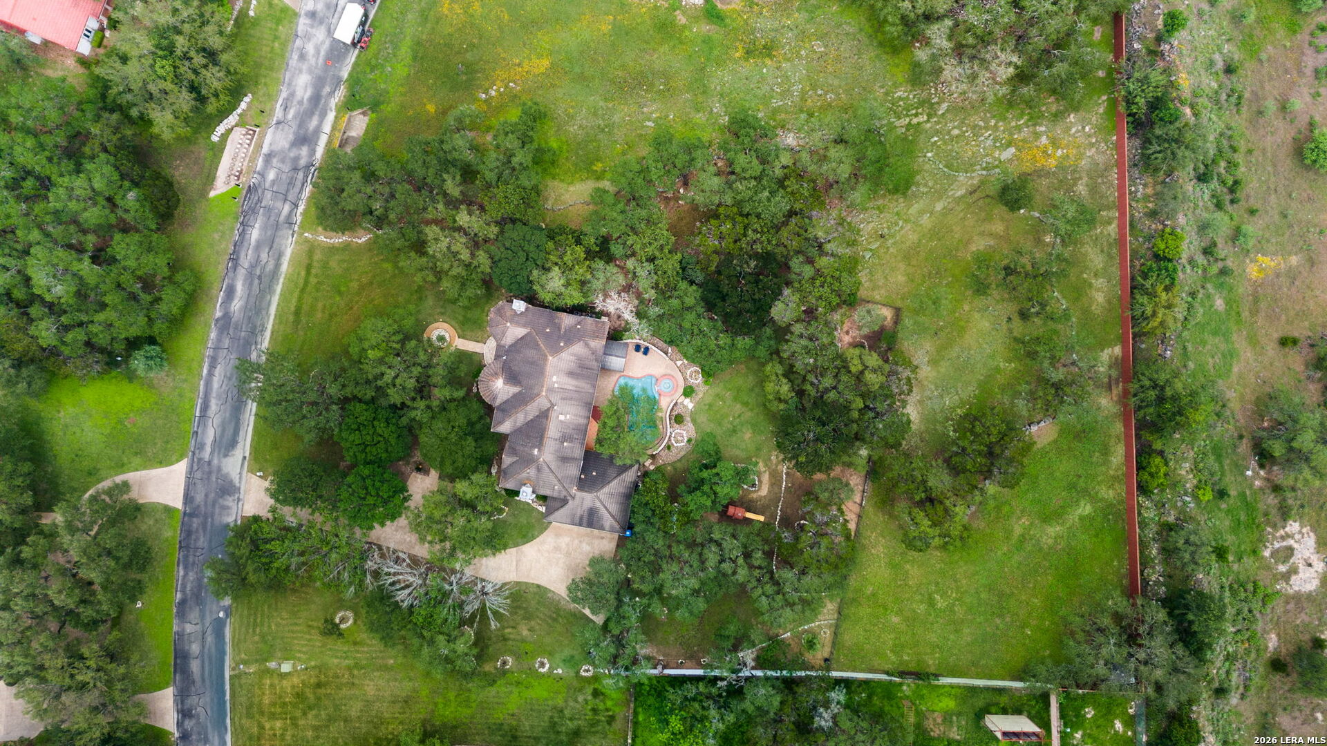 main property photo 78