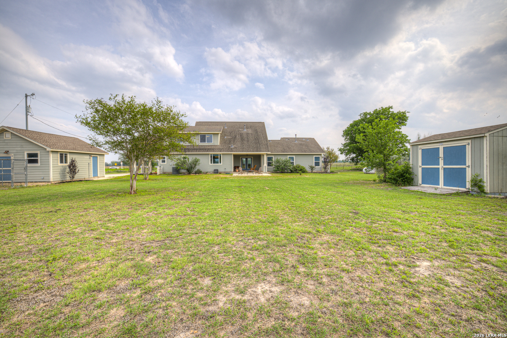 main property photo 31