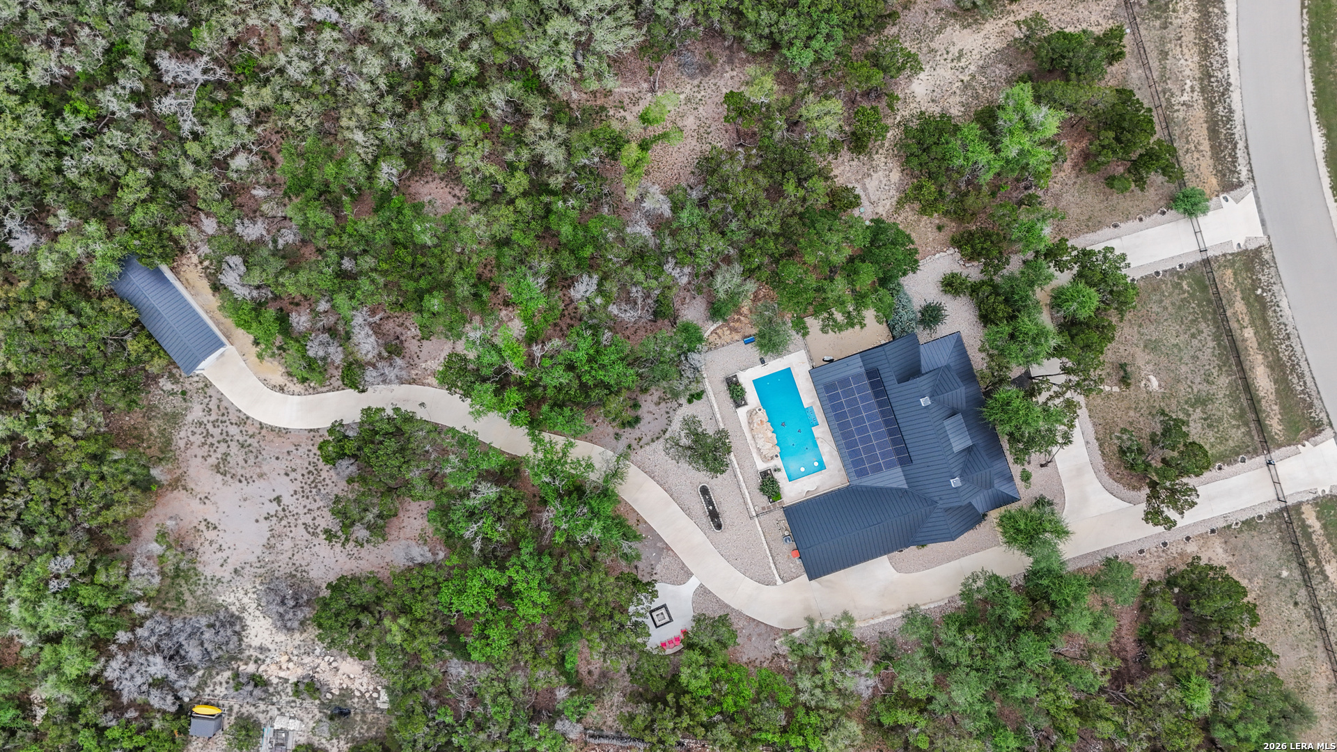 main property photo 46