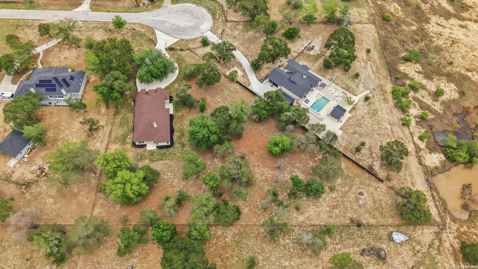 main property photo 47