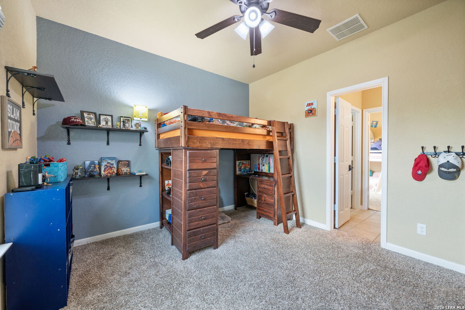 main property photo 26