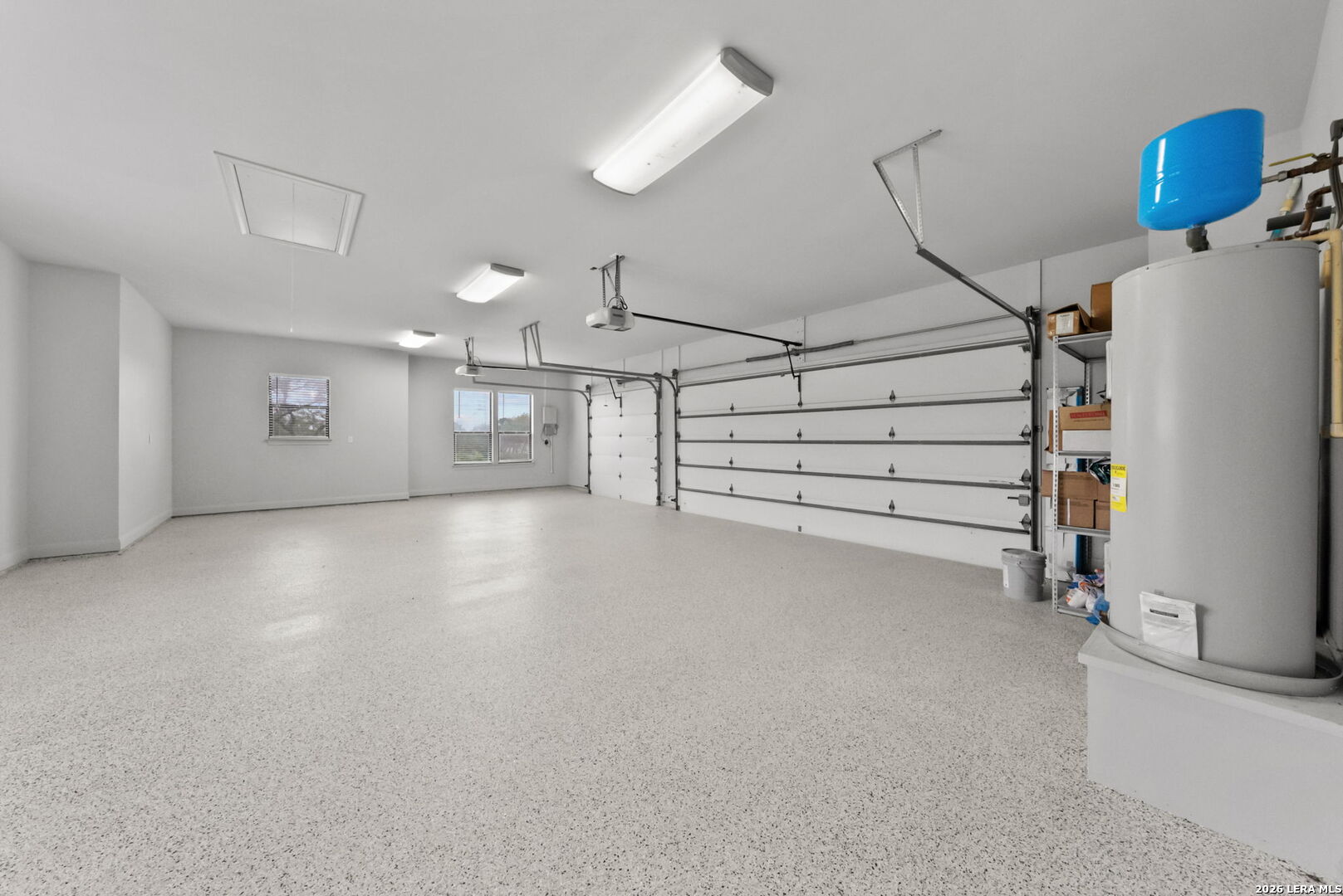 main property photo 50