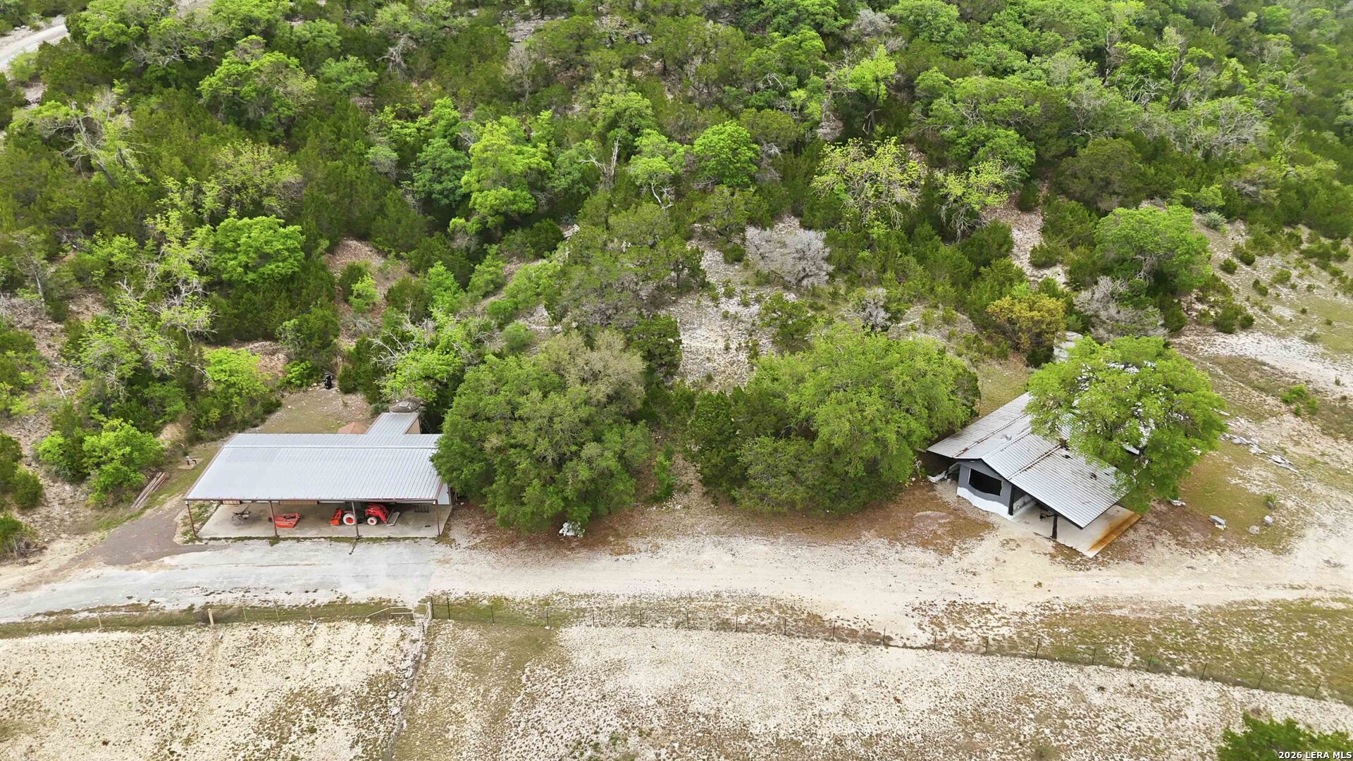 main property photo 40