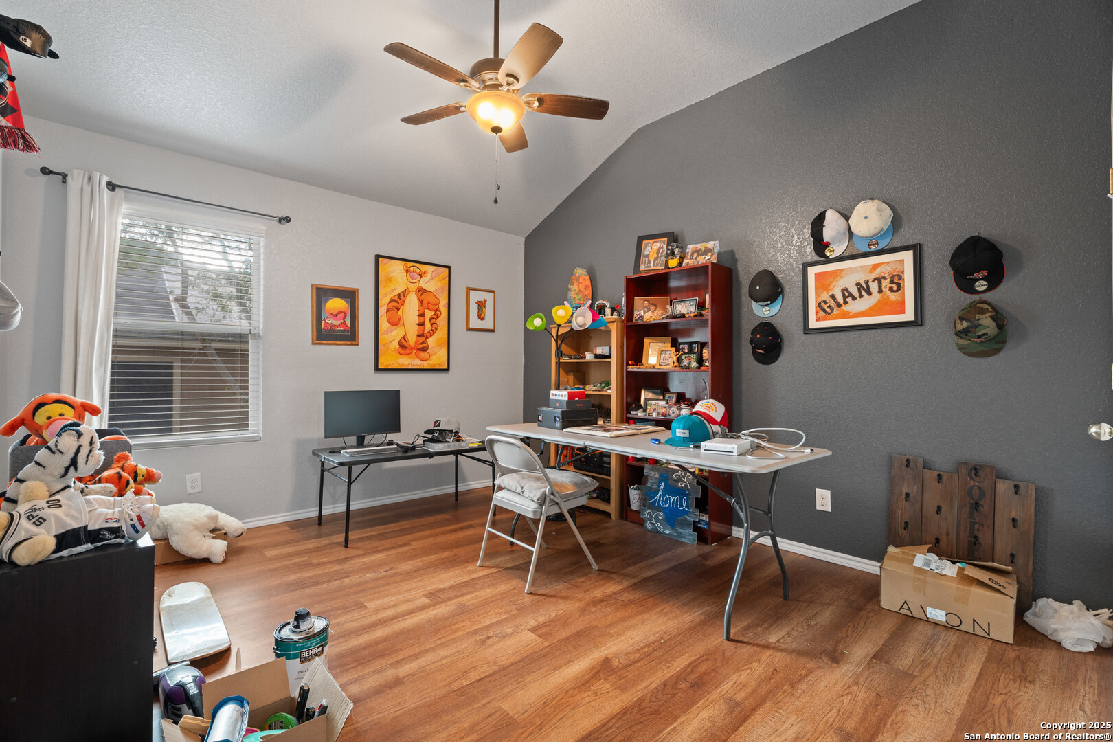 main property photo 17