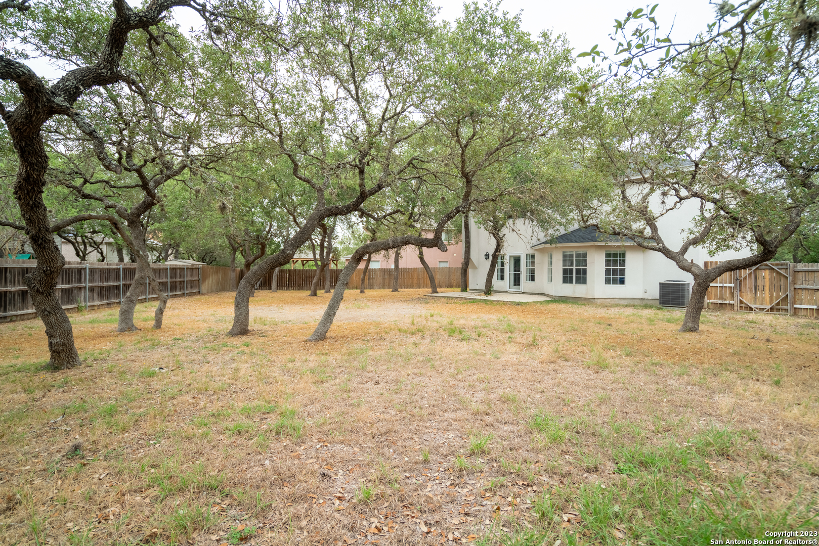 main property photo 23