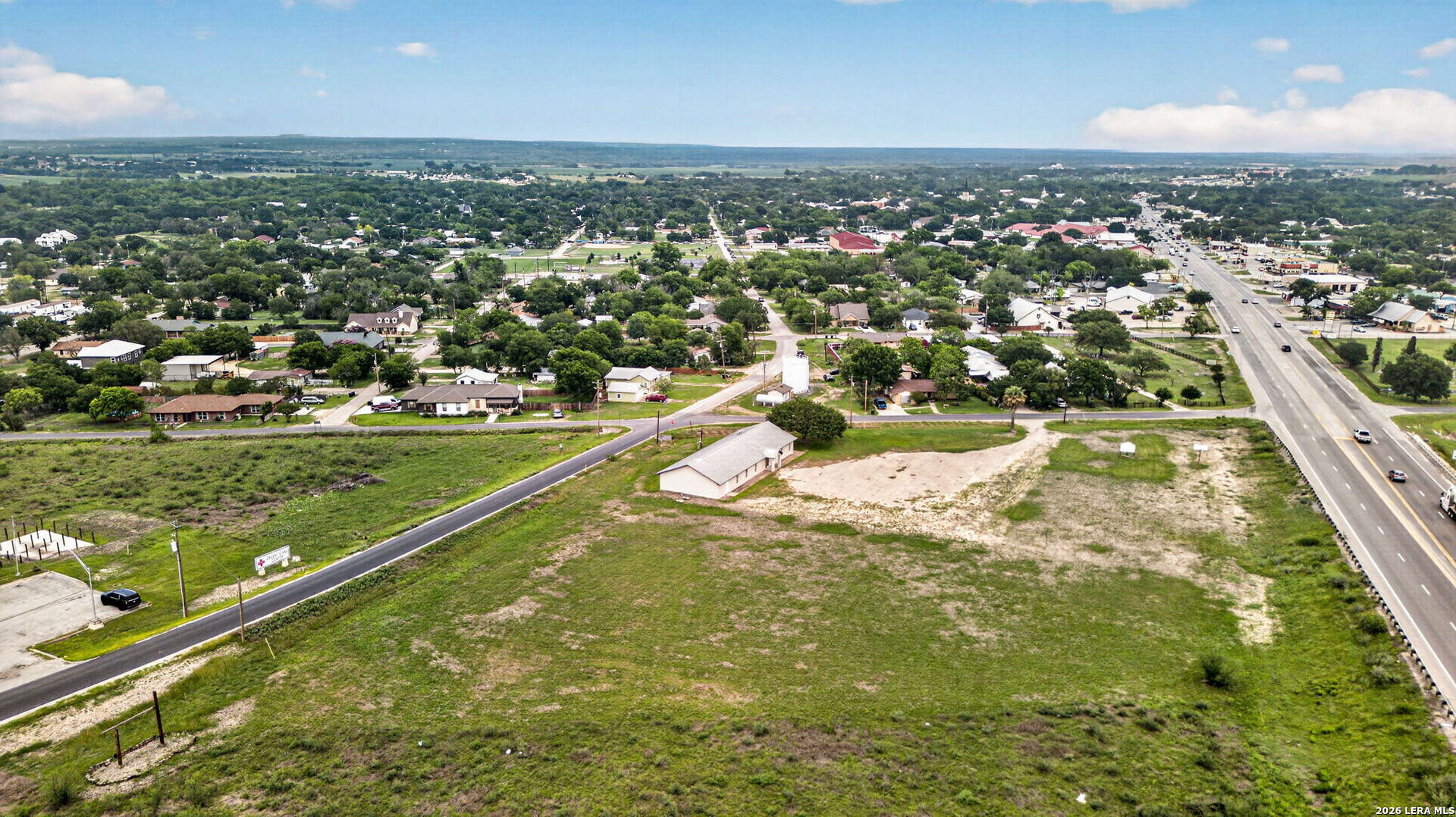 main property photo 33