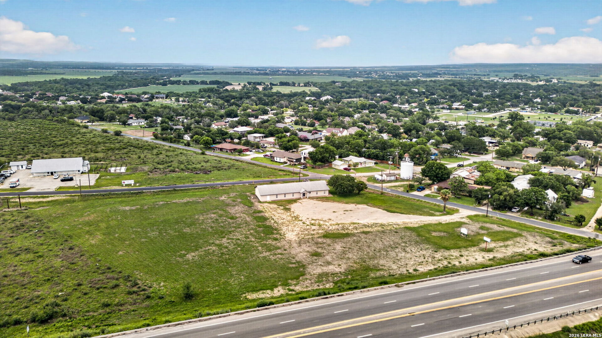 main property photo 35