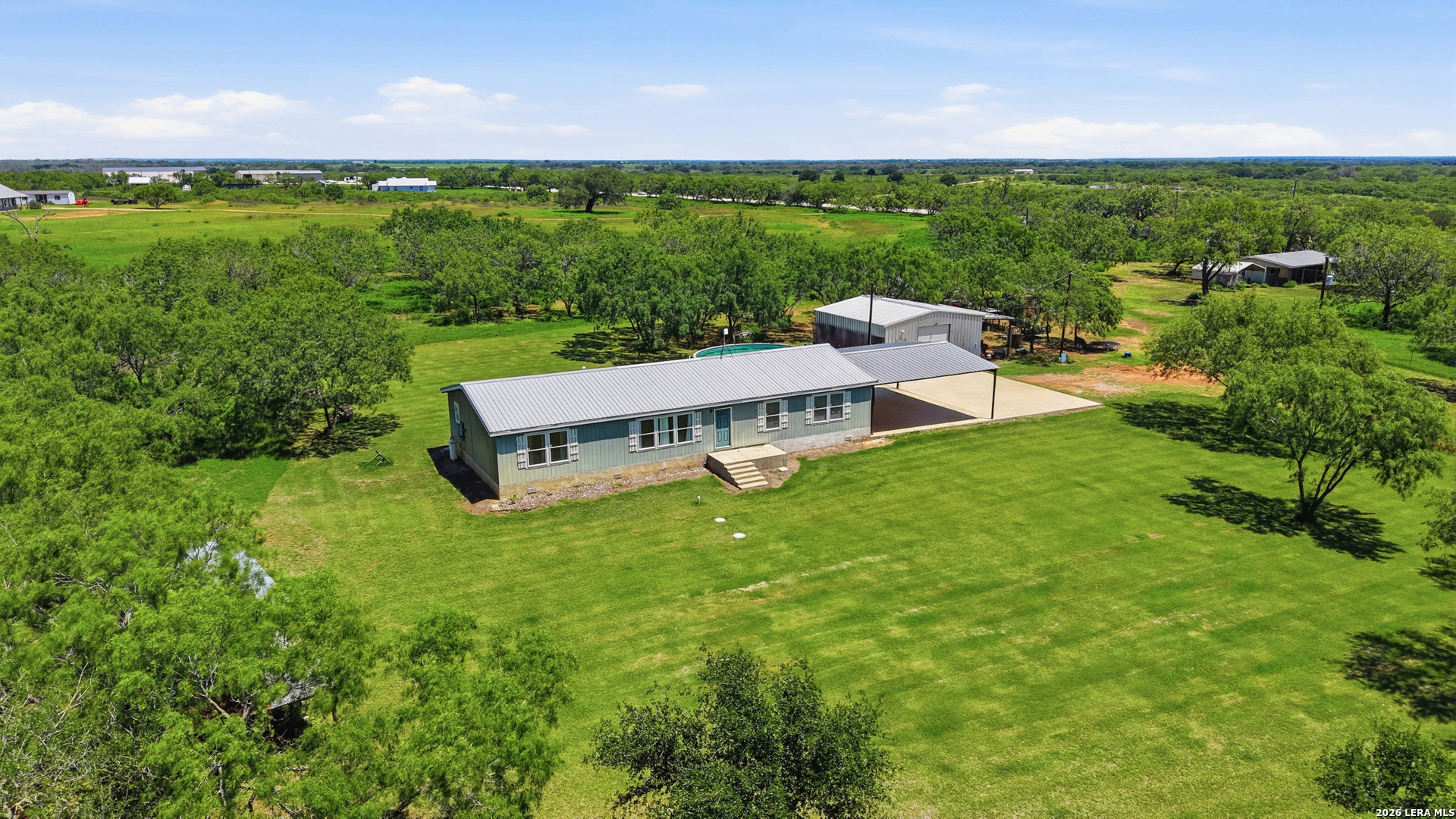 main property photo 44